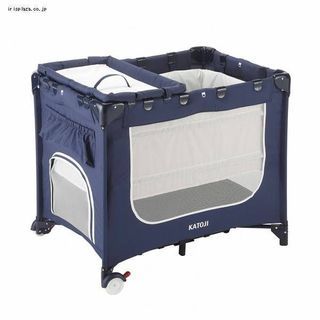 引渡待】【美品】ポータブルベビーベッド おむつ替えテーブル付