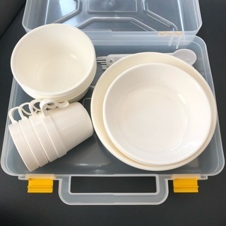 レジャー用食器セット (4人分)の画像