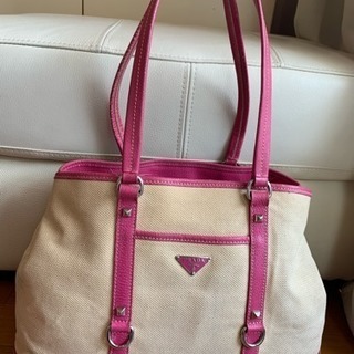 PRADAキャンバストートバック