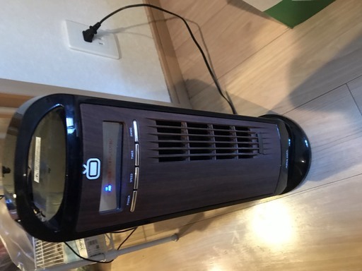 【3千円】扇風機 / オフィスデスク用 / 状態非常に綺麗 / 2015年購入 / アピックス APIX AFT-785W　※3/18（月） / 3/19（火）お引取り日