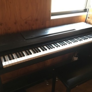 YAMAHA 電子ピアノ