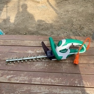 マキタ 生垣バリカン 300mm