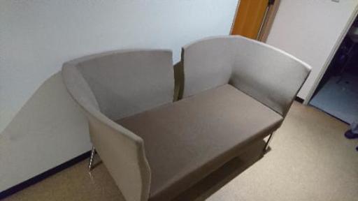 高級デザイナーズソファー 2,5人掛け イタリア製 定価約30万円