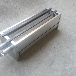  【 業界最安値級  焼き鳥機 】 新品未使用プロパン強火力ガス 業務用グリラーグリドル お花見春桜夏盆踊りまつりイベントお祭り屋台模擬店の画像