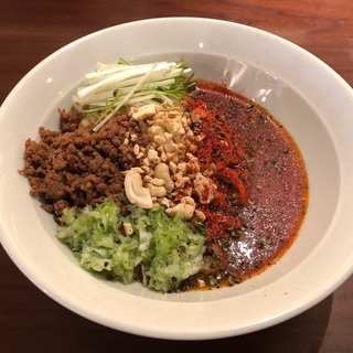 店長候補　間借り汁なし坦々麺の画像