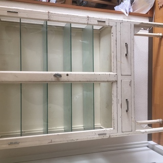 引き取り限定 アンティークガラスキャビネット 戸棚 飾り棚 食器棚