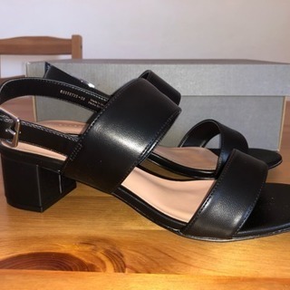 charles&keithのサンダル サイズ38(24.5cm)の画像