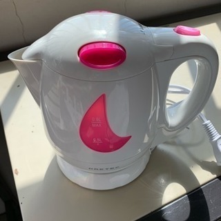 電気ケトルの画像