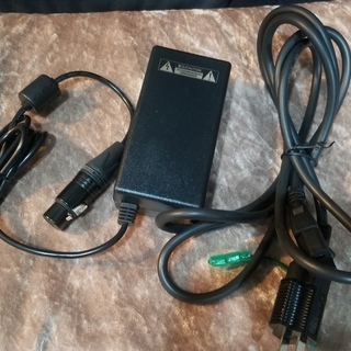 Roland（ローランド）ポータブルPAスピーカーBA330の画像