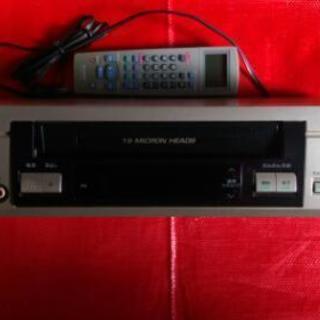 シャープVHSビデオデッキ