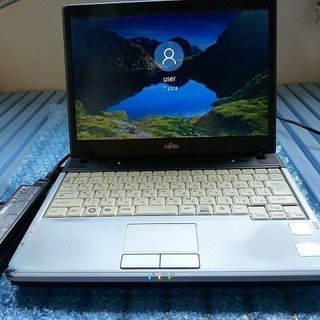 【商談中】Win10 Fujitsu Lifebook P770...