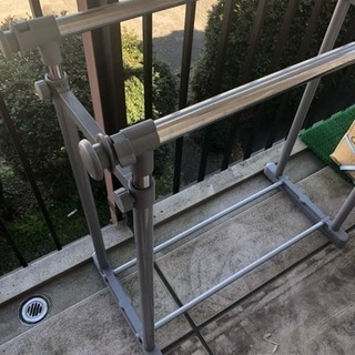 ハンガーラックの画像