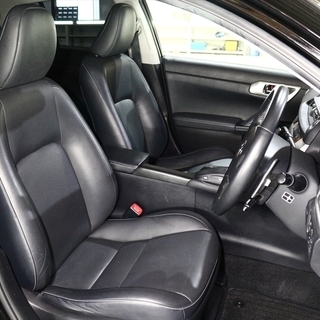 【車検２年付】  レクサス CT200h バージョン L 黒革シート/リモートタッチ/パドルシフト☆自社ローン・オートローン全国対応の画像