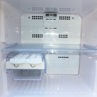 日立　HITACHI R-23DAノンフロン冷凍冷蔵庫 【2014年製 】 R-23DA：日立の家電品