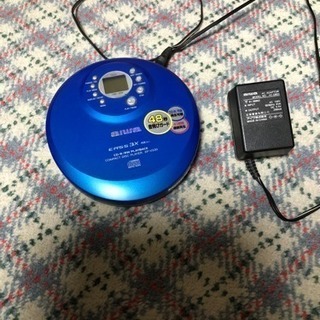 アイワ CD 誰か使って下さい。引き取り待ちです。