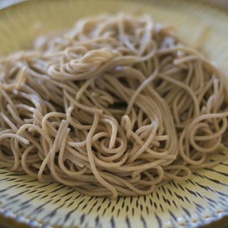 【主婦向け】昼だけ5時間シフトの お蕎麦屋さん