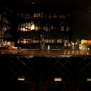 田町/三田の隠れ家BAR　慶應仲通り商店街のバー　KONNE - 地元のお店