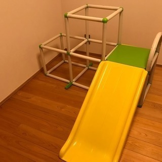 子供用ジャングルジム