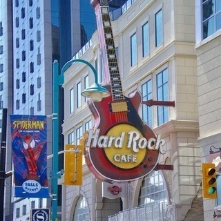 飲み友達、LINE友達募集中です