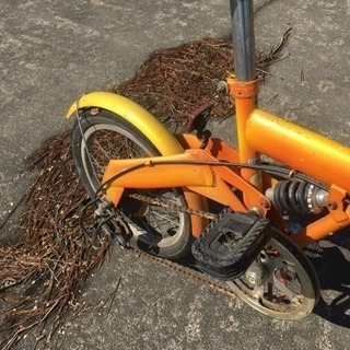 折りたたみ自転車の画像