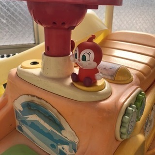 【無料】アンパンマン 乗用玩具 足けり式 足こぎ式の画像