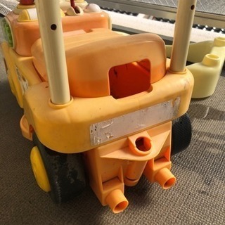 【無料】アンパンマン 乗用玩具 足けり式 足こぎ式の画像