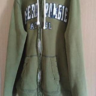 お値下げ❗Abercrombie&Fitch メンズパーカー✨