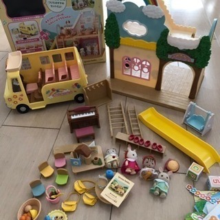 シルバニアファミリー森のようちえんセット値下げ！ままごと人形幼稚園