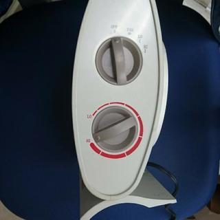 小型温風機 アクテックファンヒーターの画像