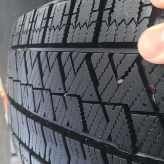スタッドレス 17年製32~42週 BRIDGESTONE ブリザック vrx2 4本 195/65r15の画像