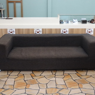 高級感♪ブラウンカラー 3人掛け ボックスソファー オットマン付 販売致します♪の画像