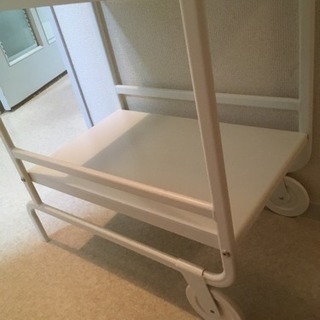 IKEA ワゴンの画像