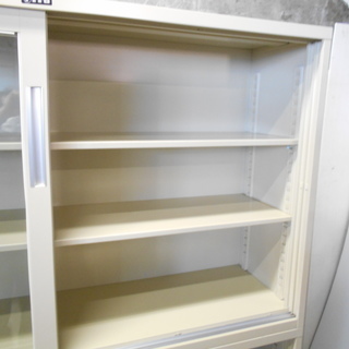 ITO 上ガラス下スチール引違い扉書庫『良品中古』W1500 鍵無し