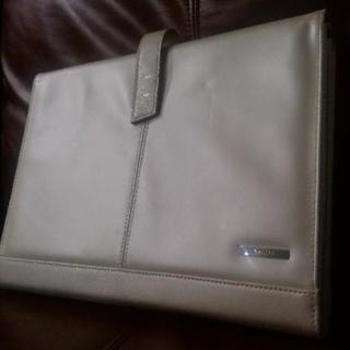 VAIO本革製キャリングケースの画像