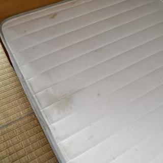 シングルベッド マットレスの画像