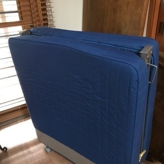 折りたたみベット