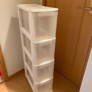 ４段ボックスの画像