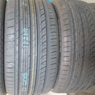 215/45R17　新品輸入タイヤ　4本　数量限定品！交換工賃込...