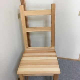 IKEA 無垢材ダイニングチェア （IVAR）の画像