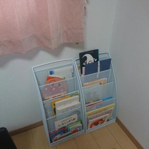 本、什器セットでお譲りします