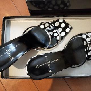 Akira Osaki サンダル23.5cmの画像