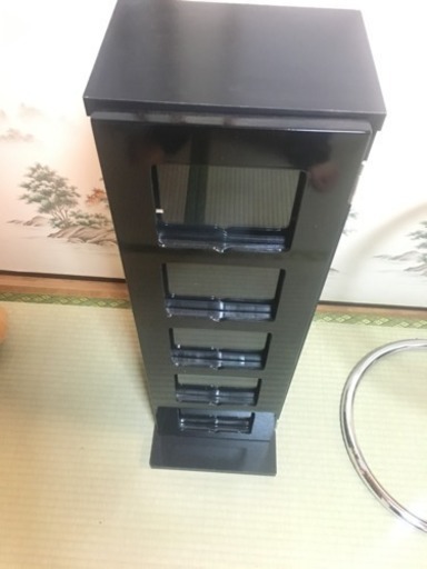 CD. DVDラック