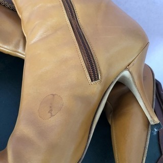 マノロブラニク  ブーツ 37.5の画像