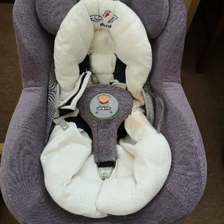 チャイルドシート　COMBI