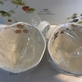 ☆新品☆NARUMI ペアマグカップの画像