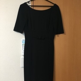 黒ワンピ、パリで購入！一回着用の画像