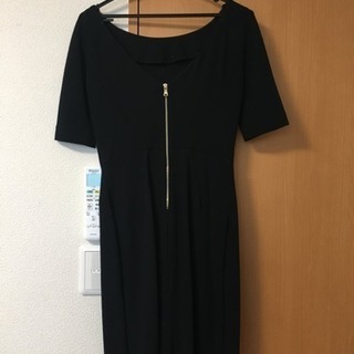 黒ワンピ、パリで購入！一回着用の画像