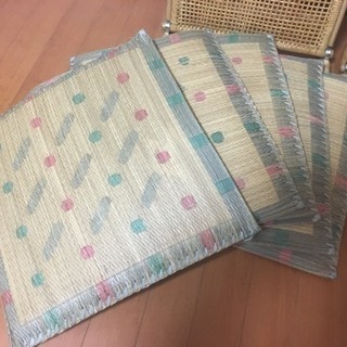 籐製座椅子の画像