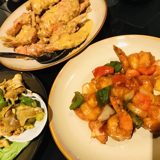 グルメ友達で食事会したいです＾＾