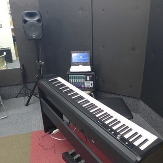 ギターショップ　Ｎｅｏ　内　ルーム924　練習スタジオ内　ボーカル　トレーニングの画像